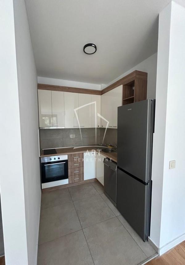 Slika 2 - Beranska, Dvoiposoban stan za izdavanje, 76m2, 900€