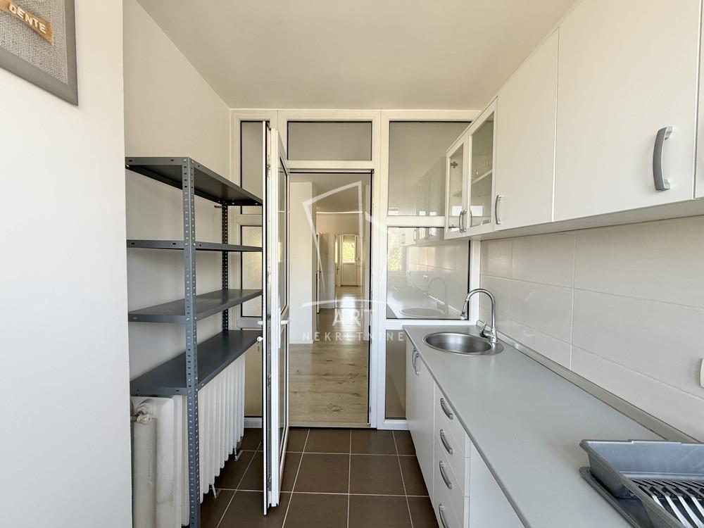 Slika 6 - Bulevar Mihajla Pupina, Trosoban stan za izdavanje, 77m2, 700€