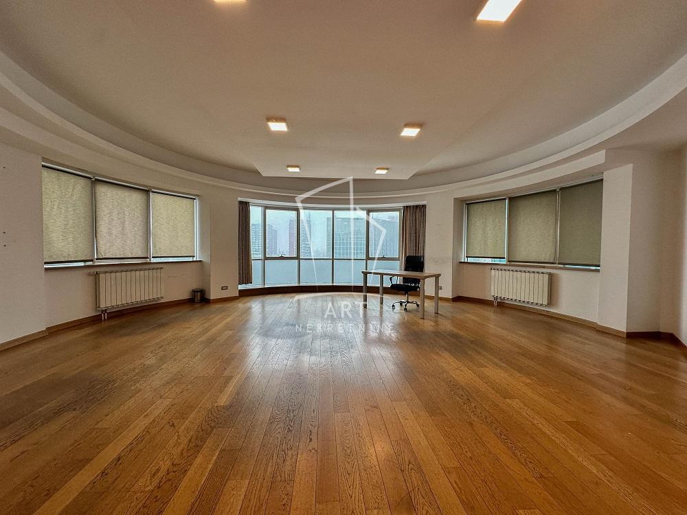 Glavna slika -Milentija Popovića, Četvorosoban stan na prodaju, 170m2, 850.000€