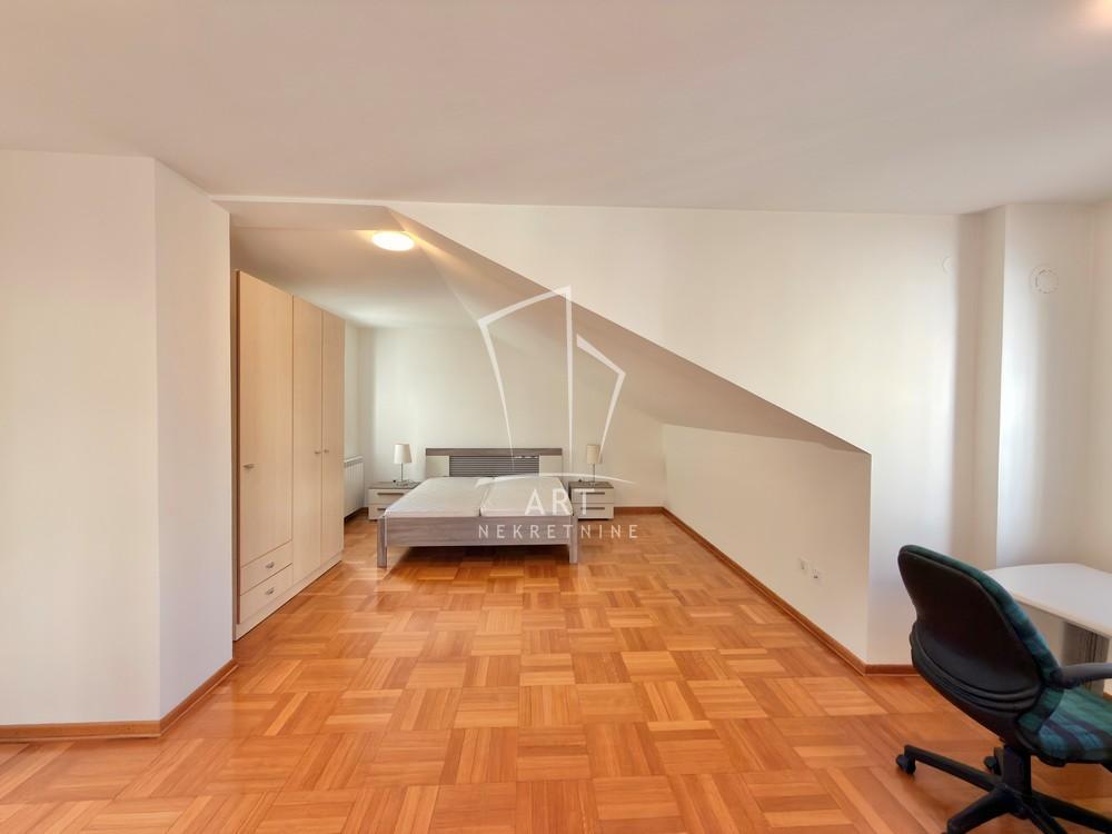 Slika 6 - Sibinjanin Janka, Četvoroiposoban stan na prodaju, 117m2, 440.000€