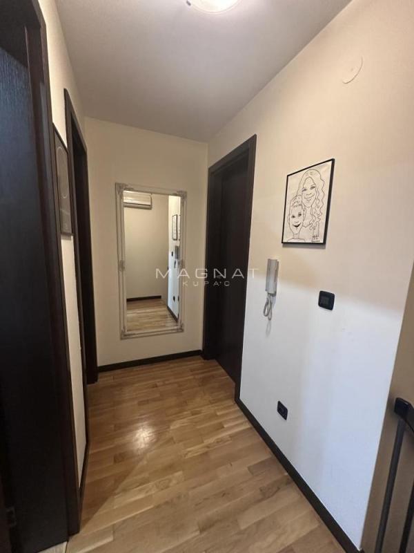 Slika 9 - Gligorija Vozarevića, Trosoban stan na prodaju, 81m2, 235.000€