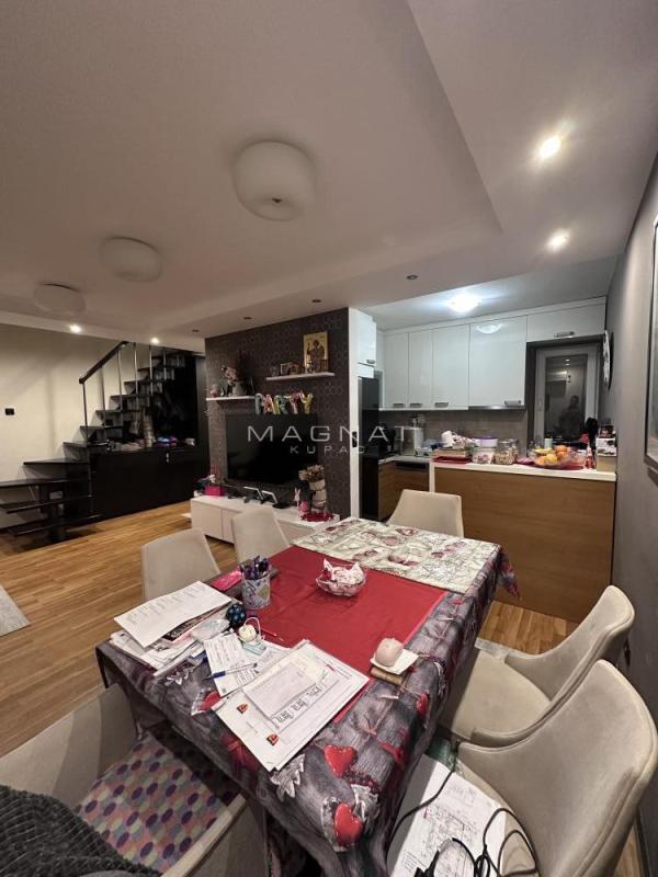 Slika 2 - Gligorija Vozarevića, Trosoban stan na prodaju, 81m2, 235.000€