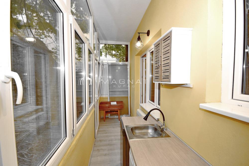 Slika 10 - Cetinjska, Četvorosoban stan na prodaju, 77m2, 315.000€