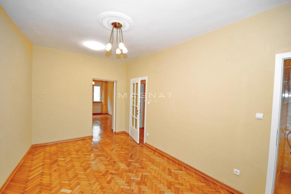 Slika 6 - Cetinjska, Četvorosoban stan na prodaju, 77m2, 315.000€