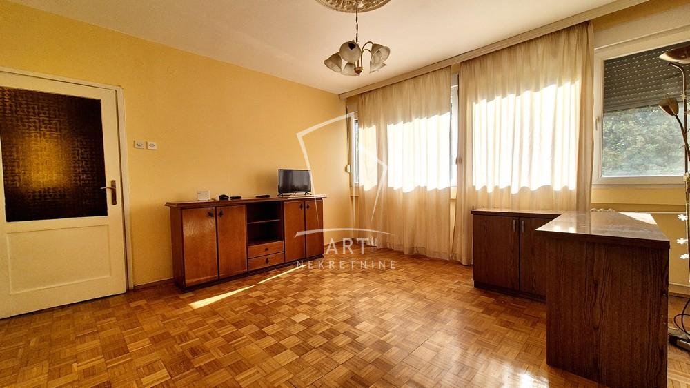 Slika 9 - Dimitrija Tucovića, Trosoban stan za izdavanje, 64m2, 600€