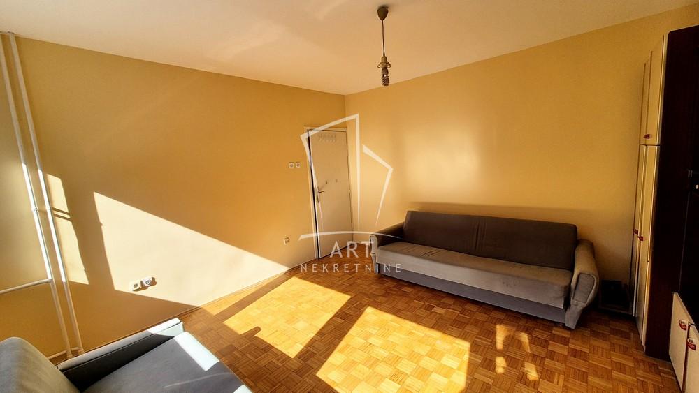 Slika 1 - Dimitrija Tucovića, Trosoban stan za izdavanje, 64m2, 600€