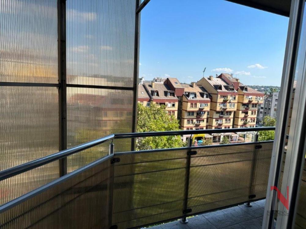 Slika 3 - BULEVAR OSLOBODJENJA, Jednosoban stan za izdavanje, 30m2, 300€
