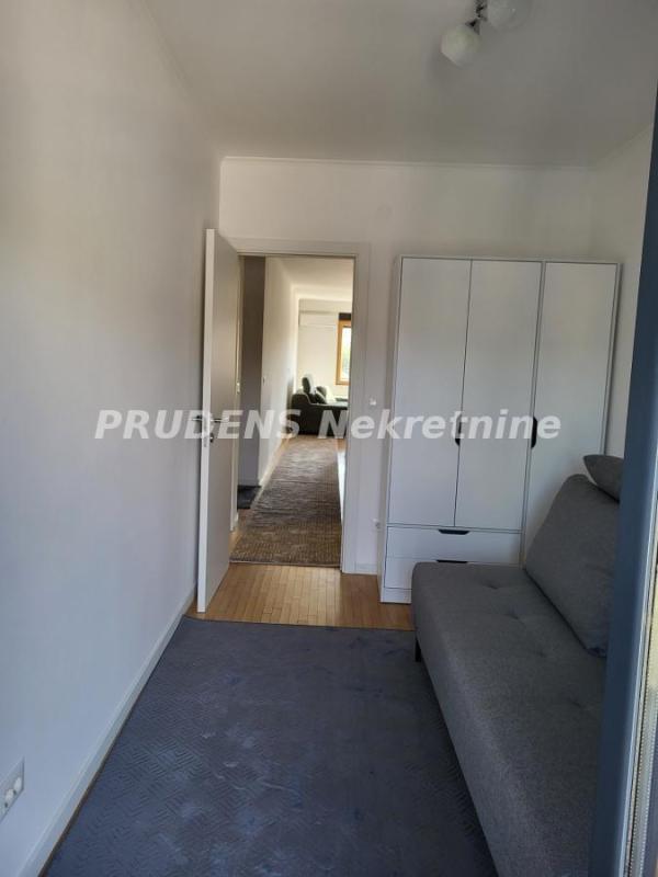 Slika 8 - Petra Kočića, Troiposoban stan za izdavanje, 81m2, 1.200€