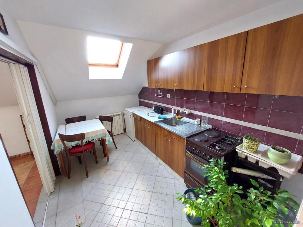 Glavna slika -Dvoiposoban stan za izdavanje, 350€