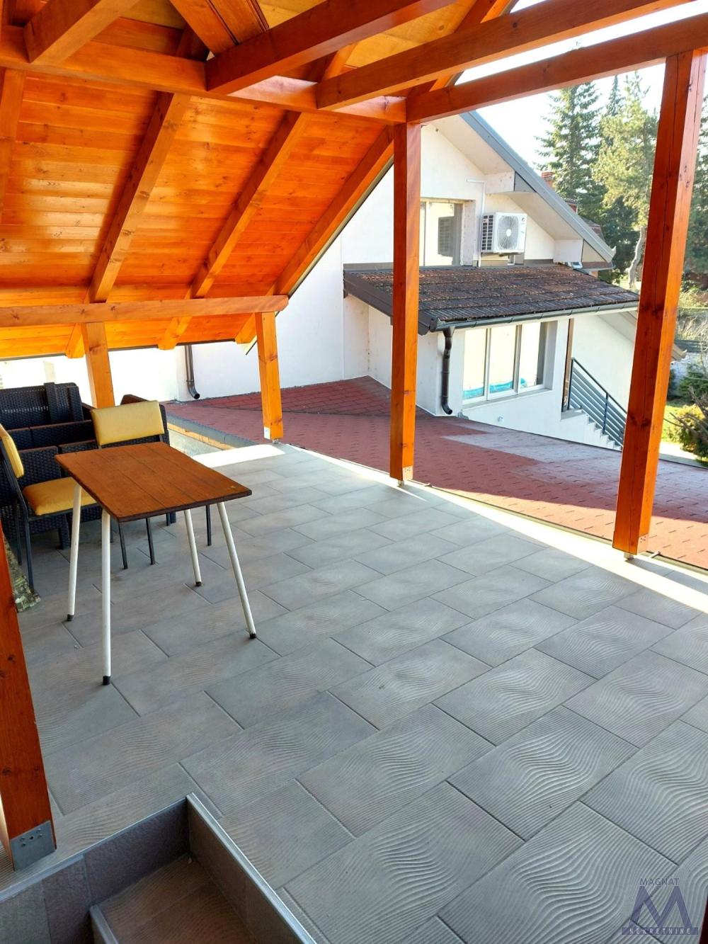 Slika 8 - Dvoiposoban stan za izdavanje, 350€