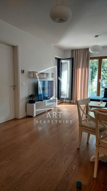Slika 4 - Vojvode Milenka, Dvosoban stan za izdavanje, 55m2, 1.400€