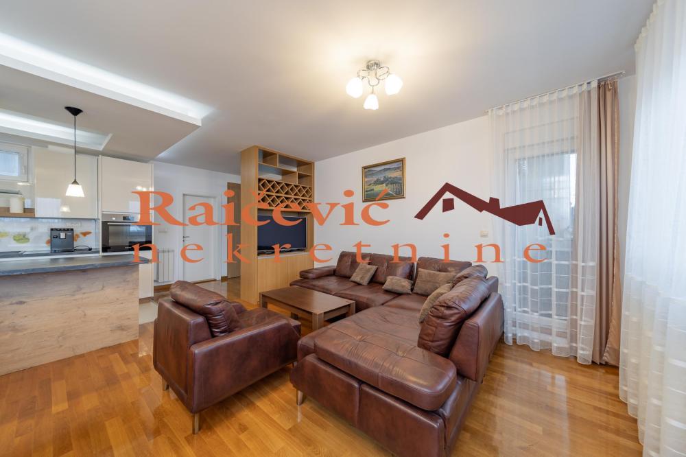 Slika 1 - Djevdjelijska, Trosoban stan na prodaju, 110m2, 375.000€