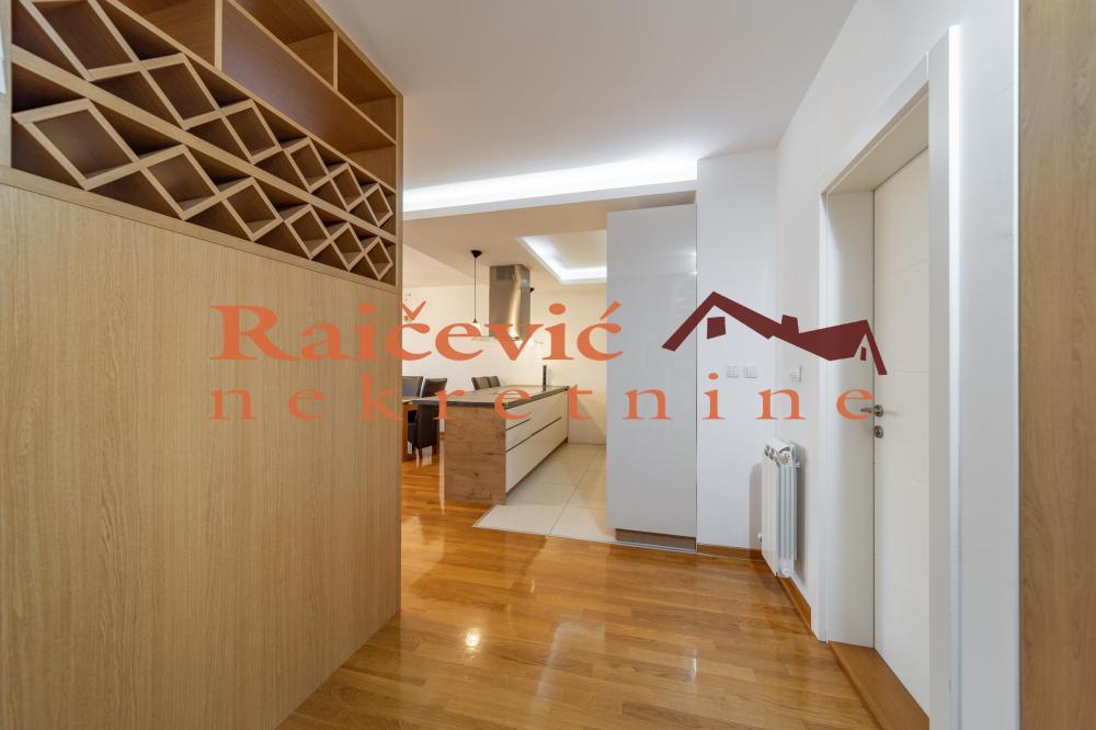 Slika 8 - Djevdjelijska, Trosoban stan na prodaju, 110m2, 375.000€