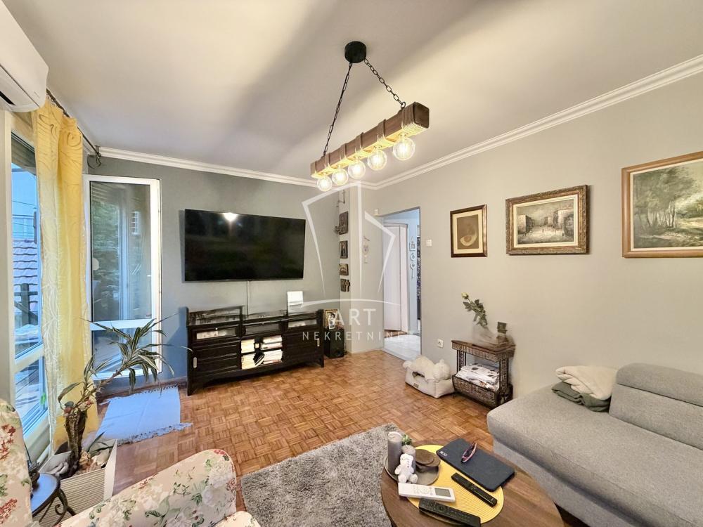 Slika 1 - Nikšićka, Dvosoban stan na prodaju, 69m2, 193.000€