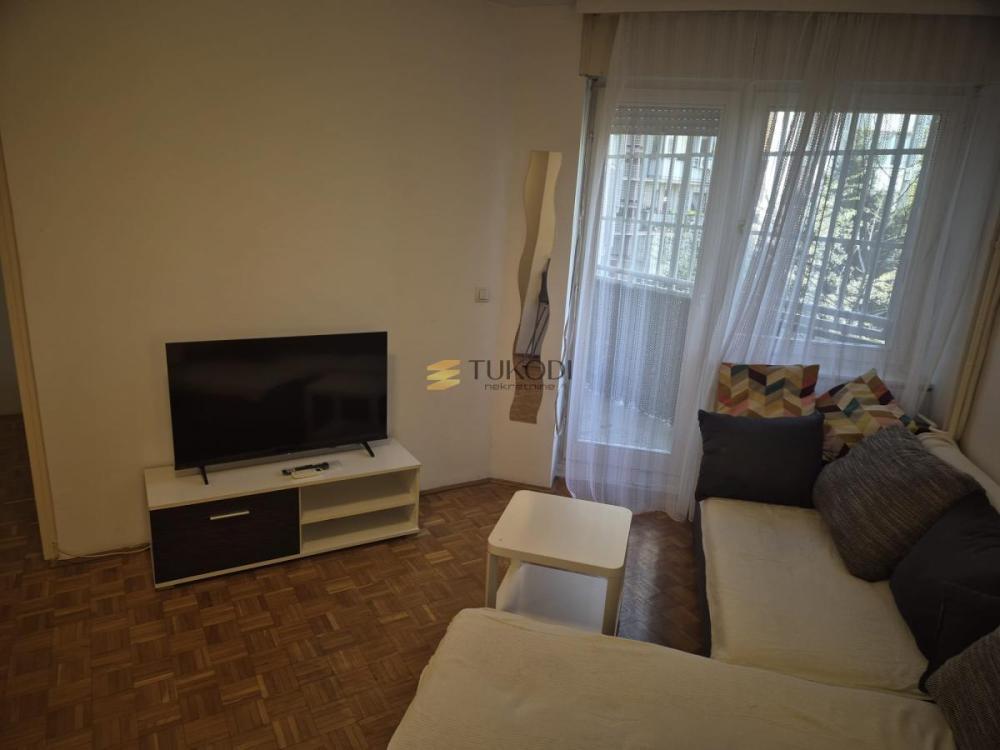 Slika 2 - Dvosoban stan za izdavanje, 50m2, 950€