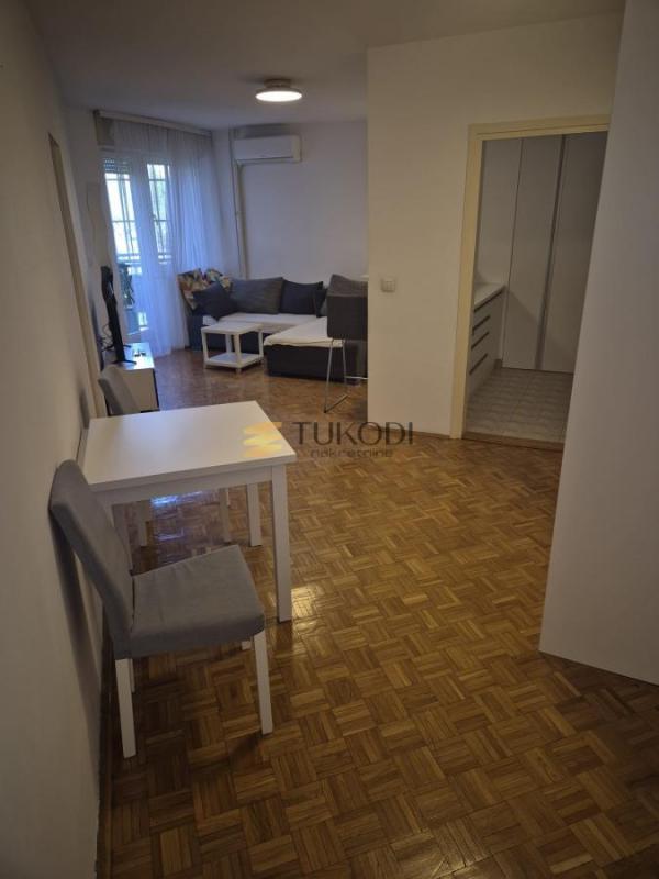 Slika 3 - Dvosoban stan za izdavanje, 50m2, 950€