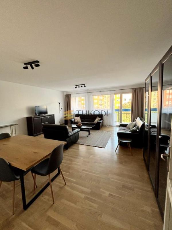 Slika 1 - Četvorosoban stan za izdavanje, 100m2, 950€