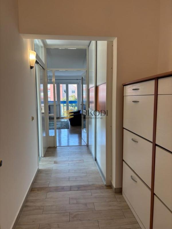 Slika 9 - Četvorosoban stan za izdavanje, 100m2, 950€