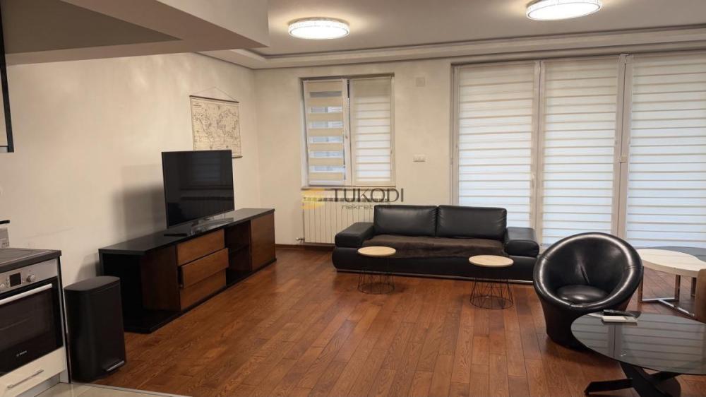 Slika 1 - Dvosoban stan za izdavanje, 76m2, 900€
