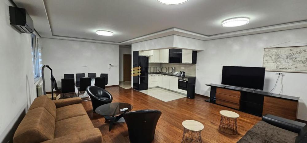 Slika 2 - Dvosoban stan za izdavanje, 76m2, 900€