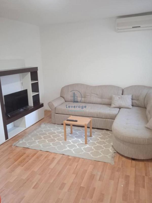 Glavna slika -Dvoiposoban stan za izdavanje, 50m2, 650€