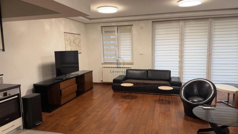 Slika 2 - Uroša Trojanovića, Dvosoban stan za izdavanje, 76m2, 900€