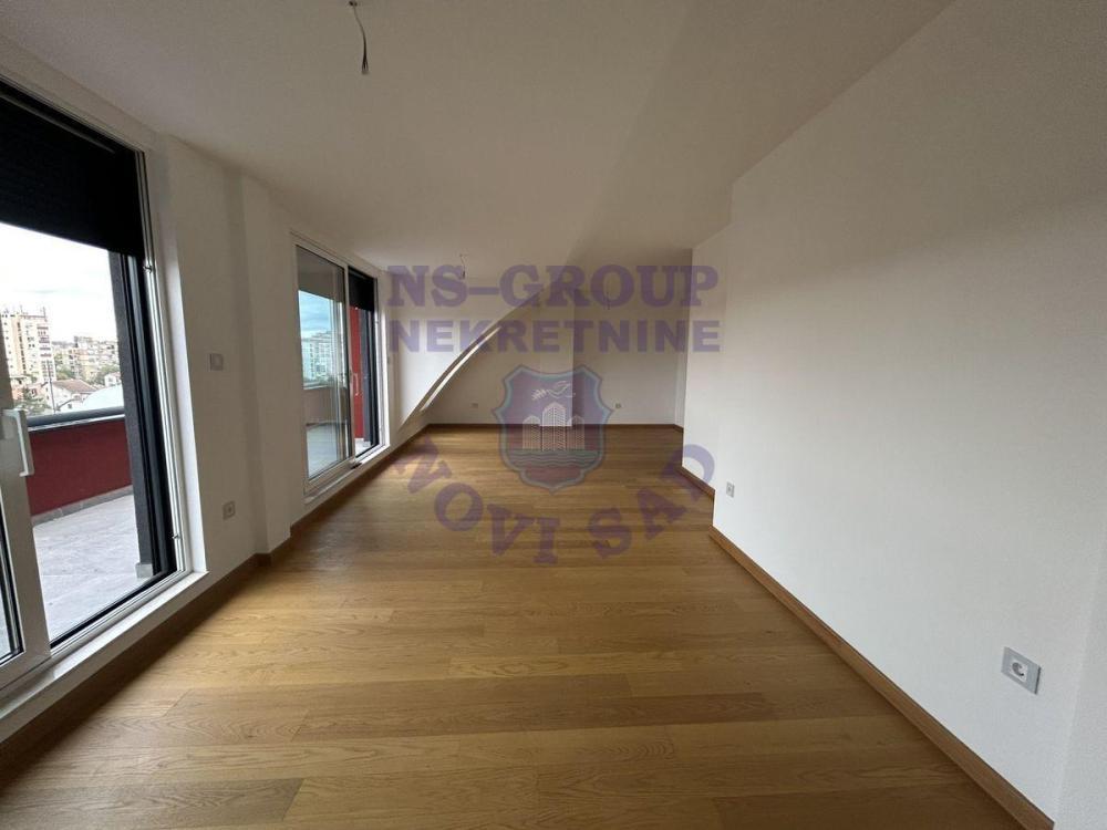 Glavna slika -Četvorosoban stan na prodaju, 135m2, 412€