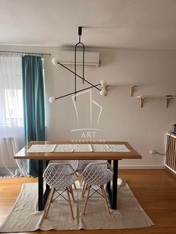 Slika 1 - Majdanska Čukarica, Četvorosoban stan za izdavanje, 78m2, 1.000€
