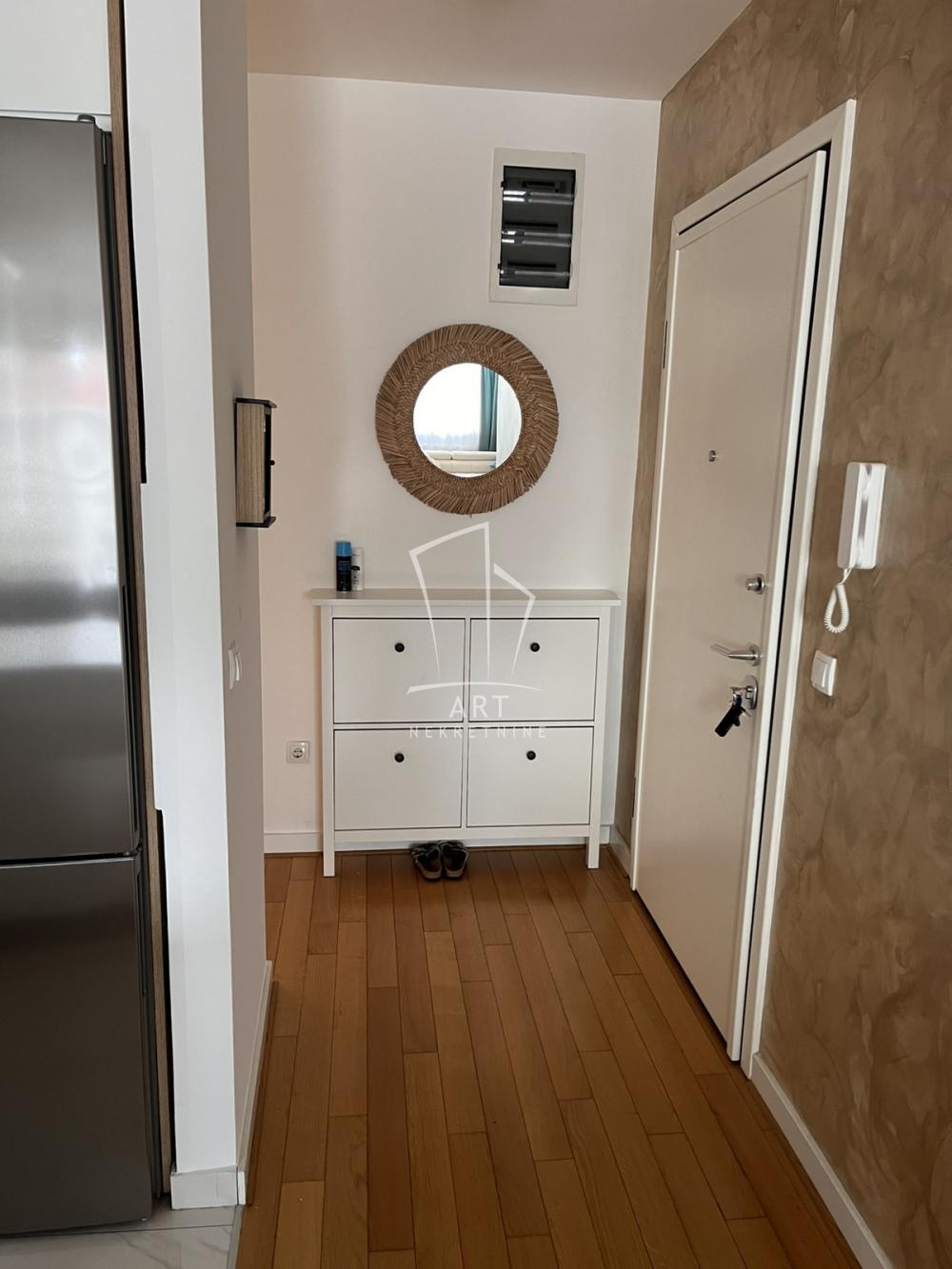 Slika 8 - Majdanska Čukarica, Četvorosoban stan za izdavanje, 78m2, 1.000€