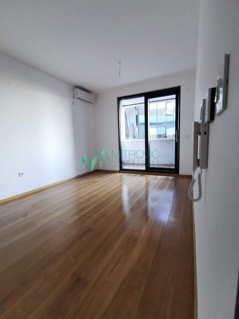 Glavna slika -Jednoiposoban stan za izdavanje, 45m2, 550€