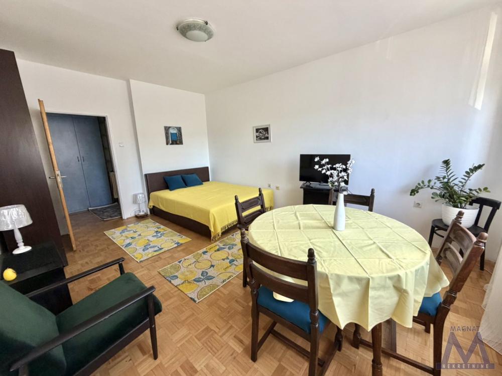 Slika 1 - Jednosoban stan za izdavanje, 420€