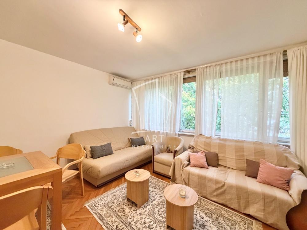 Slika 1 - Jovana Bijelića, Jednoiposoban stan na prodaju, 38m2, 116.000€