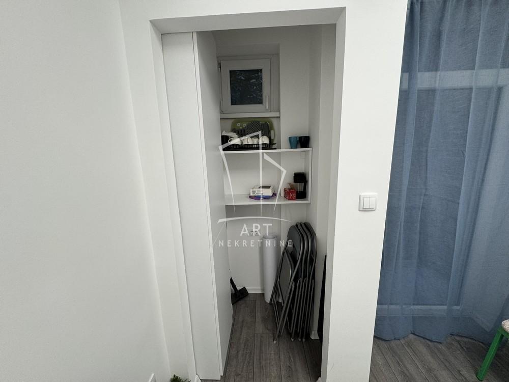 Slika 6 - Svetozara Markovića,  Lokal za izdavanje, 33m2, 600€