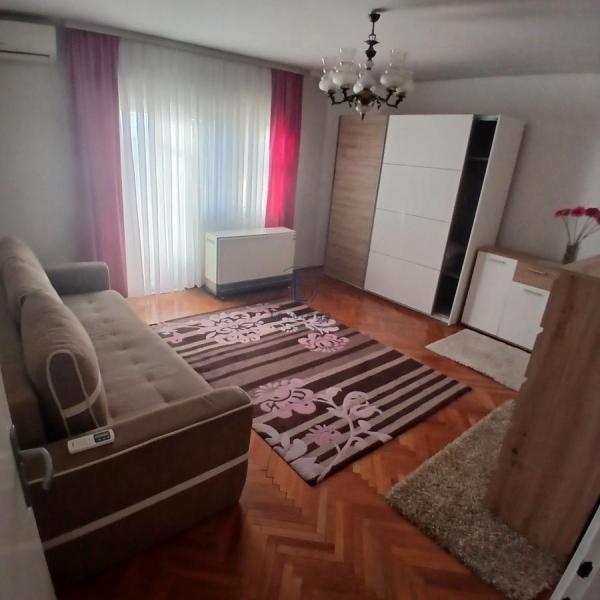 Slika 4 - Lepe Stamenković, Dvoiposoban stan na prodaju, 60m2, 150.000€