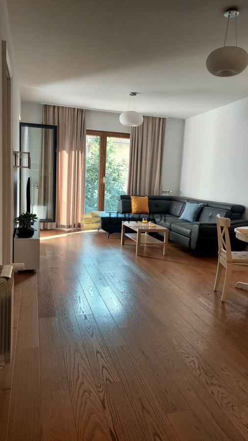 Slika 1 - Dvosoban stan za izdavanje, 55m2, 1.400€