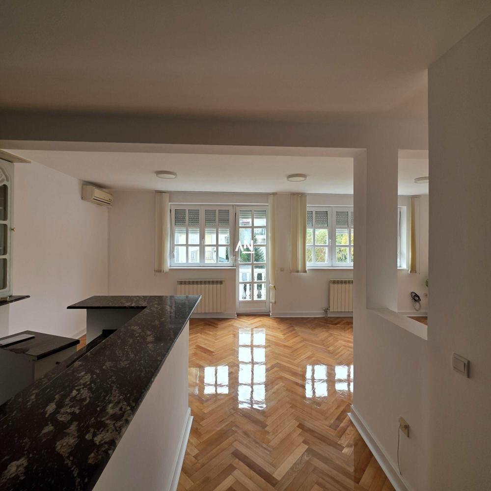 Slika 2 - Bulevar kralja Aleksandra I Karađorđevića, Četvorosoban stan za izdavanje, 130m2, 2.200€