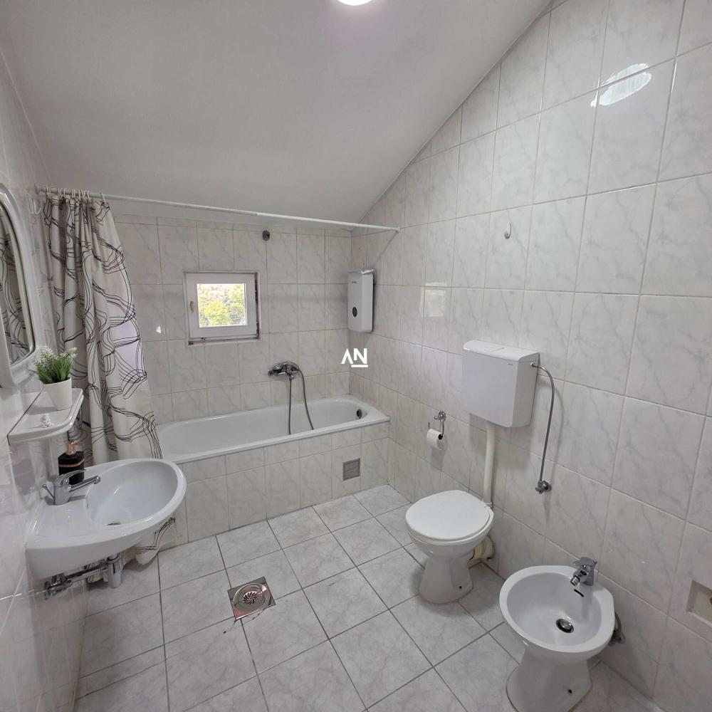 Slika 11 - Bulevar kralja Aleksandra I Karađorđevića, Četvorosoban stan za izdavanje, 130m2, 2.200€