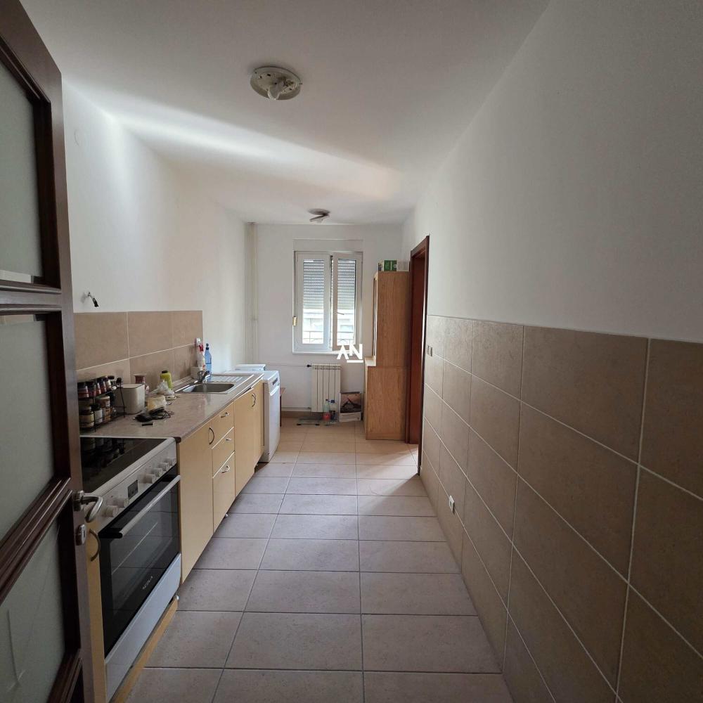 Slika 3 - Kralja Petra, Trosoban stan za izdavanje, 91m2, 1.100€