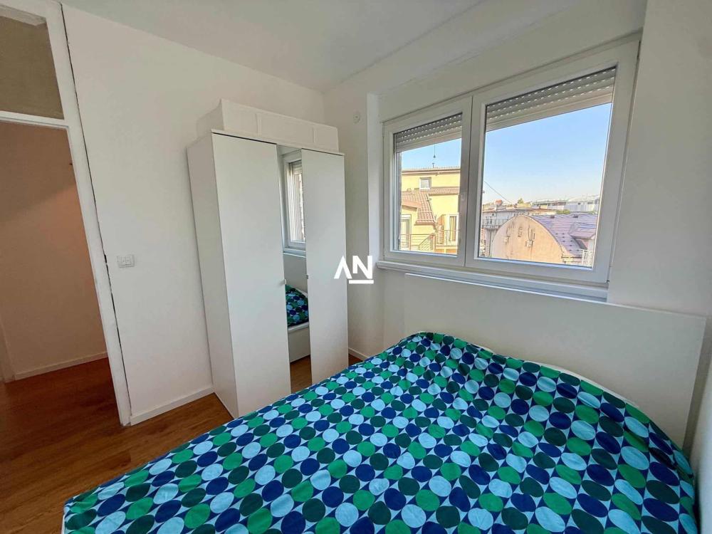Slika 9 - Vojvode Brane, Dvosoban stan za izdavanje, 35m2, 750€