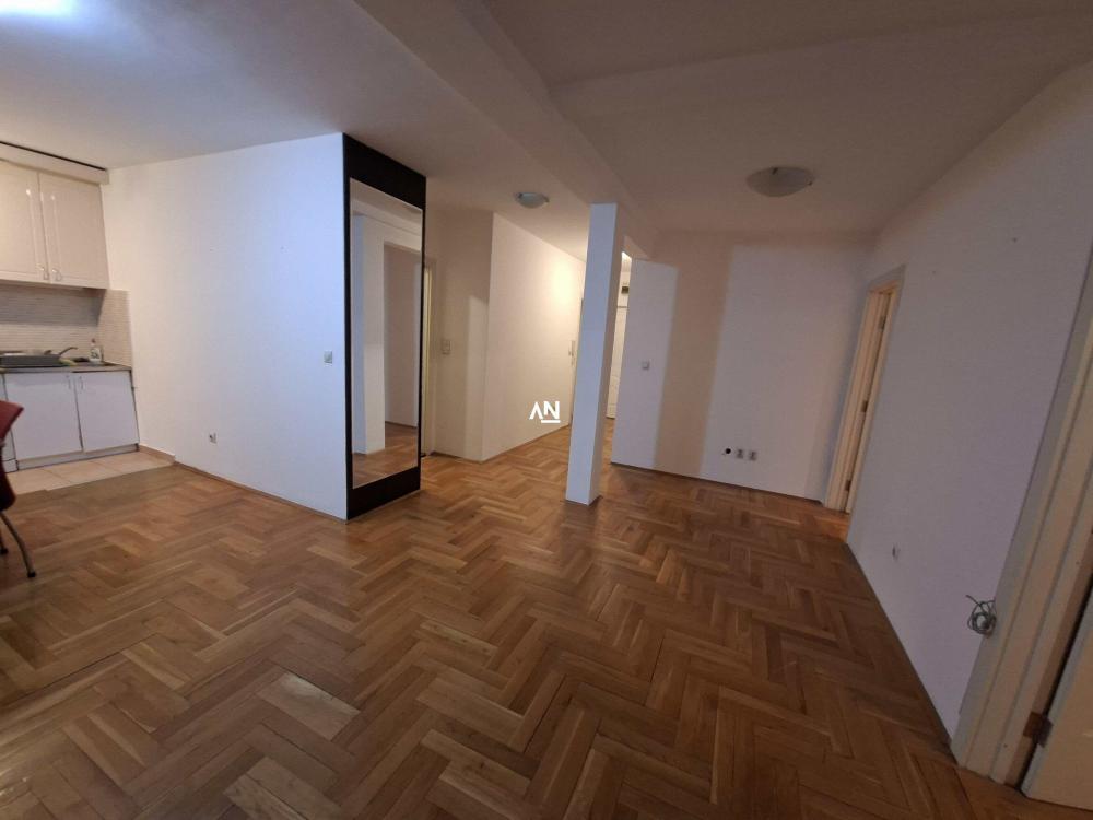 Slika 10 - Jove Ilića, Četvorosoban stan za izdavanje, 80m2, 1.300€