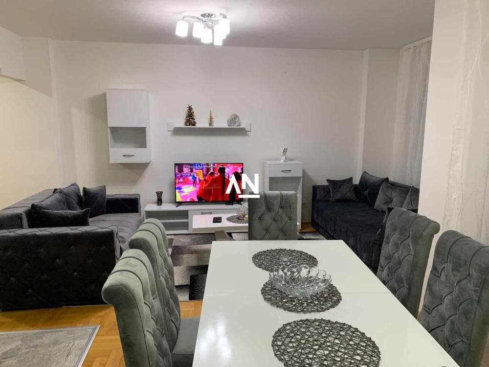 Slika 2 - Generala Ljubomira Milića, Četvorosoban stan za izdavanje, 95m2, 1.100€