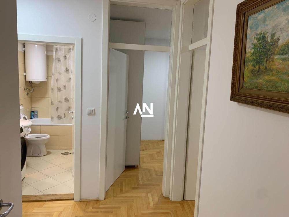 Slika 9 - Generala Ljubomira Milića, Četvorosoban stan za izdavanje, 95m2, 1.100€