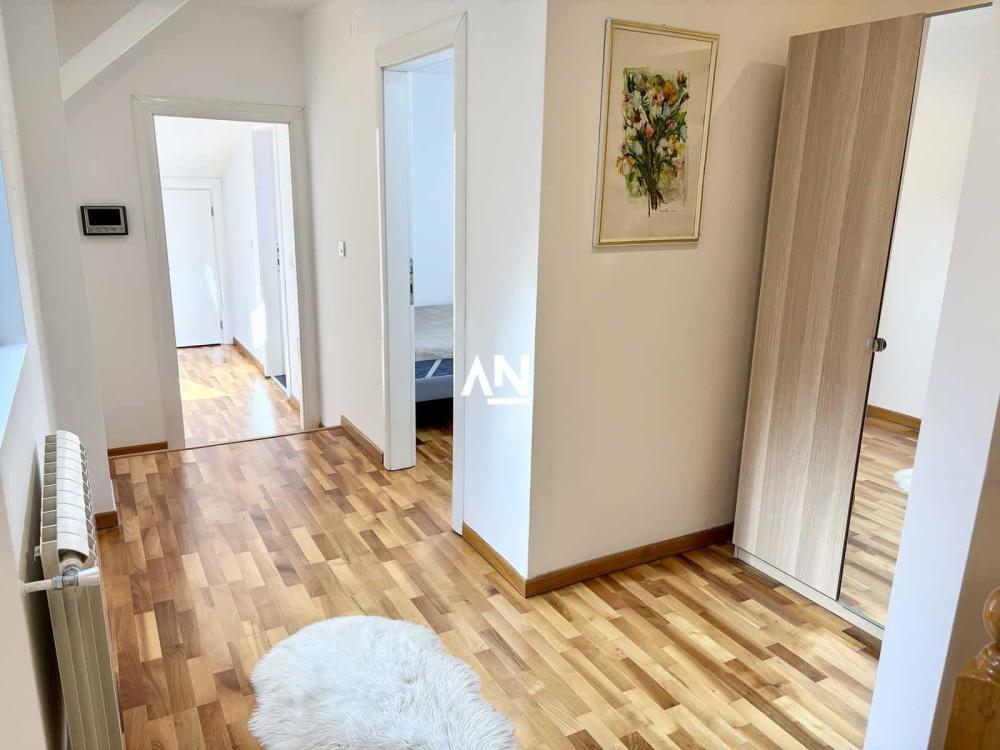 Slika 9 - Maršala Birjuzova, Trosoban stan za izdavanje, 144m2, 2.000€