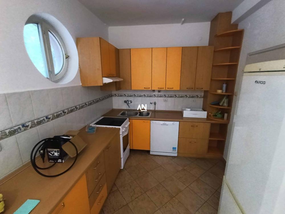 Slika 5 - Kronštatska, Četvorosoban stan za izdavanje, 104m2, 1.500€