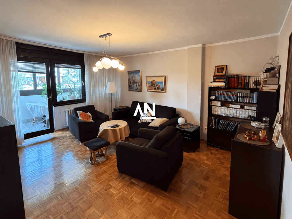 Slika 1 - Dr Ivana Ribara, Četvorosoban stan za izdavanje, 93m2, 1.000€