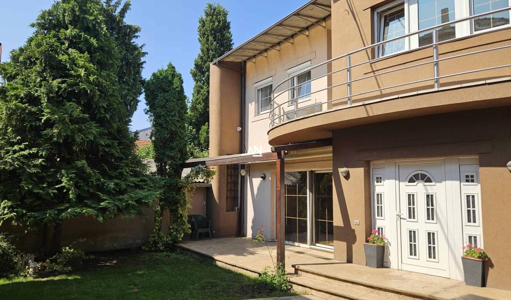 Glavna slika -Geteova,  Kuća za izdavanje, 200m2, 2.000€