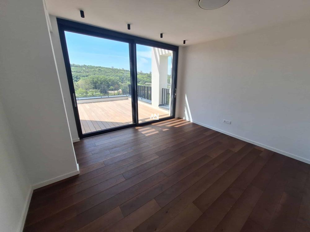 Slika 7 - Banjičkih žrtava,  Kuća za izdavanje, 276m2, 5.000€