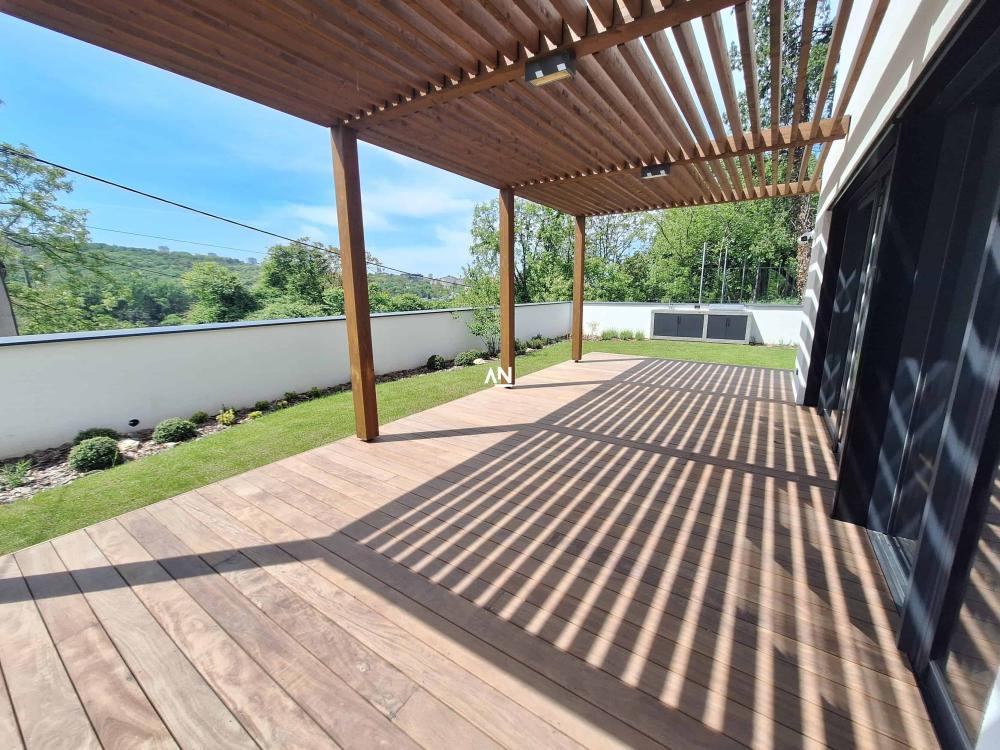Glavna slika -Banjičkih žrtava,  Kuća za izdavanje, 276m2, 5.000€