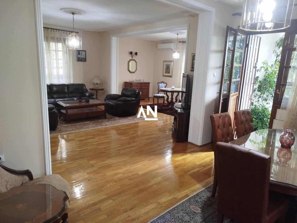 Slika 2 - Diane Budisavljević,  Kuća za izdavanje, 170m2, 2.300€