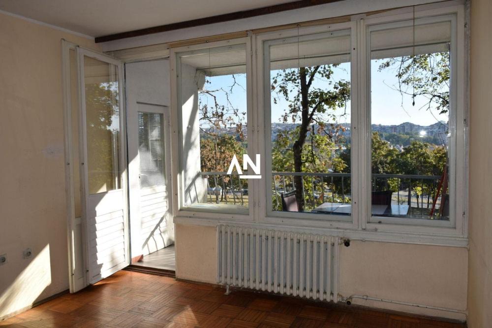 Slika 1 - Dr Zore Ilić Obradović, Dvosoban stan na prodaju, 67m2, 205.000€